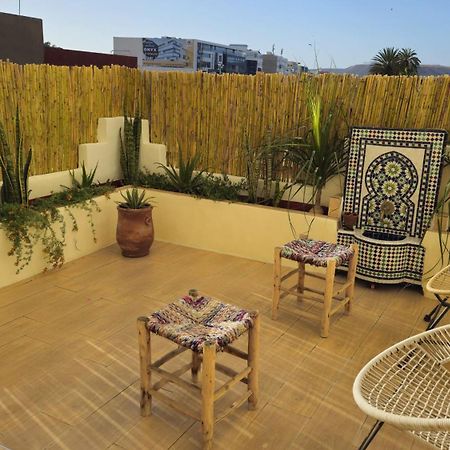 Appartement Julia Au Centre Ville Agadir Dans Residence Borj Dalat Exterior foto